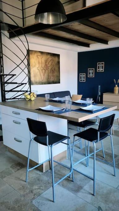 Loft Au Coeur D'Avignon Apartment ภายนอก รูปภาพ